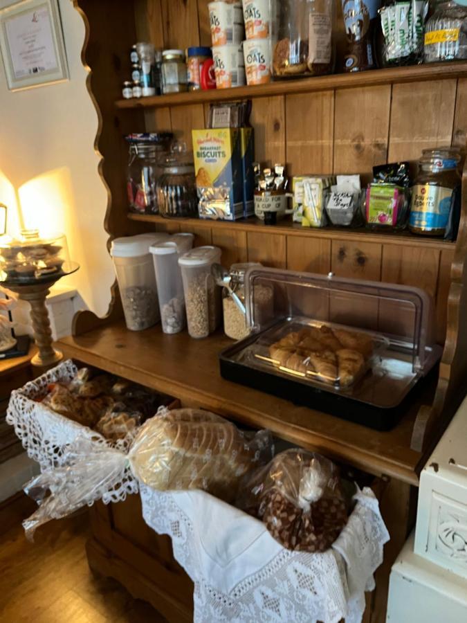 Southend Airport Bed & Breakfast Rochford Bagian luar foto
