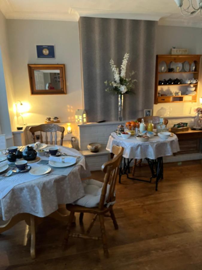 Southend Airport Bed & Breakfast Rochford Bagian luar foto