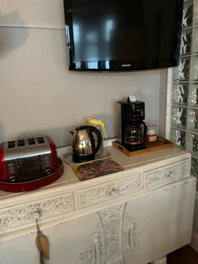 Southend Airport Bed & Breakfast Rochford Bagian luar foto