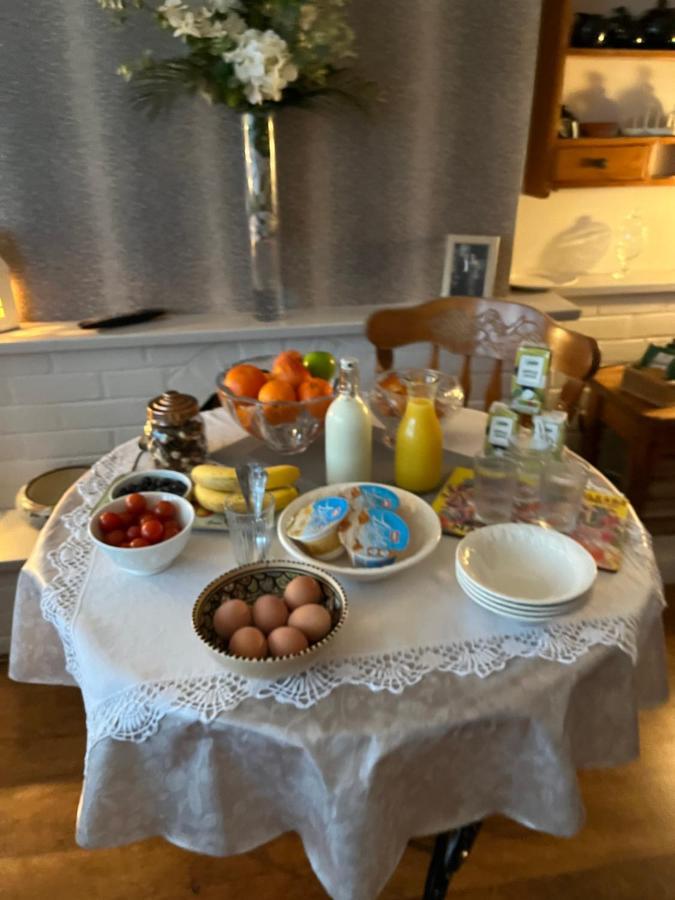 Southend Airport Bed & Breakfast Rochford Bagian luar foto