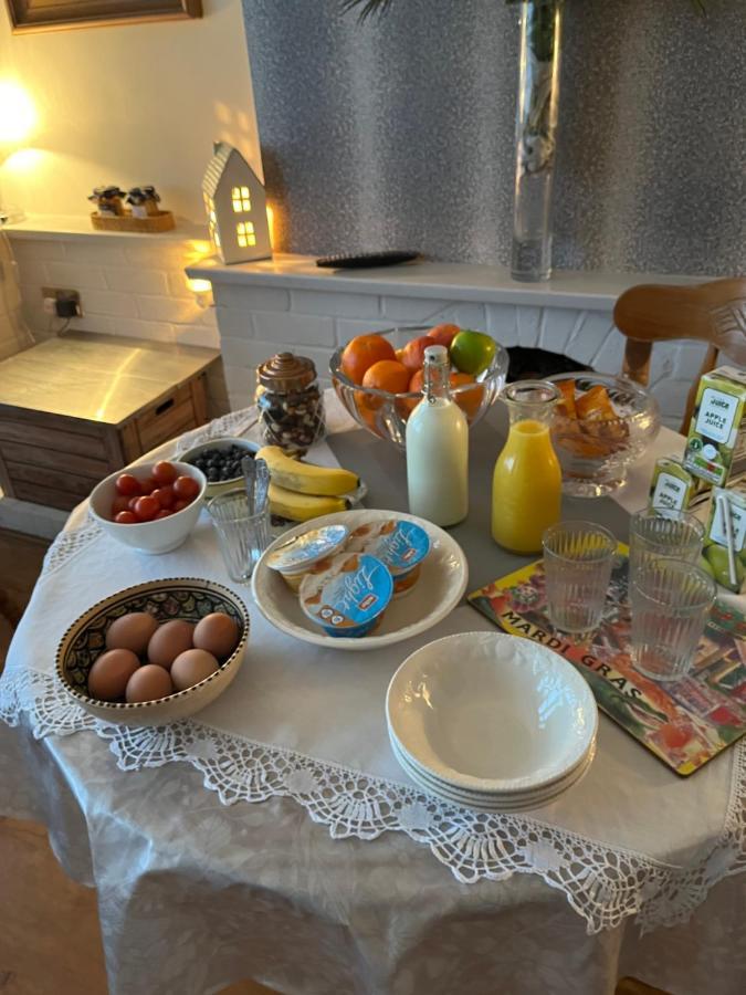 Southend Airport Bed & Breakfast Rochford Bagian luar foto