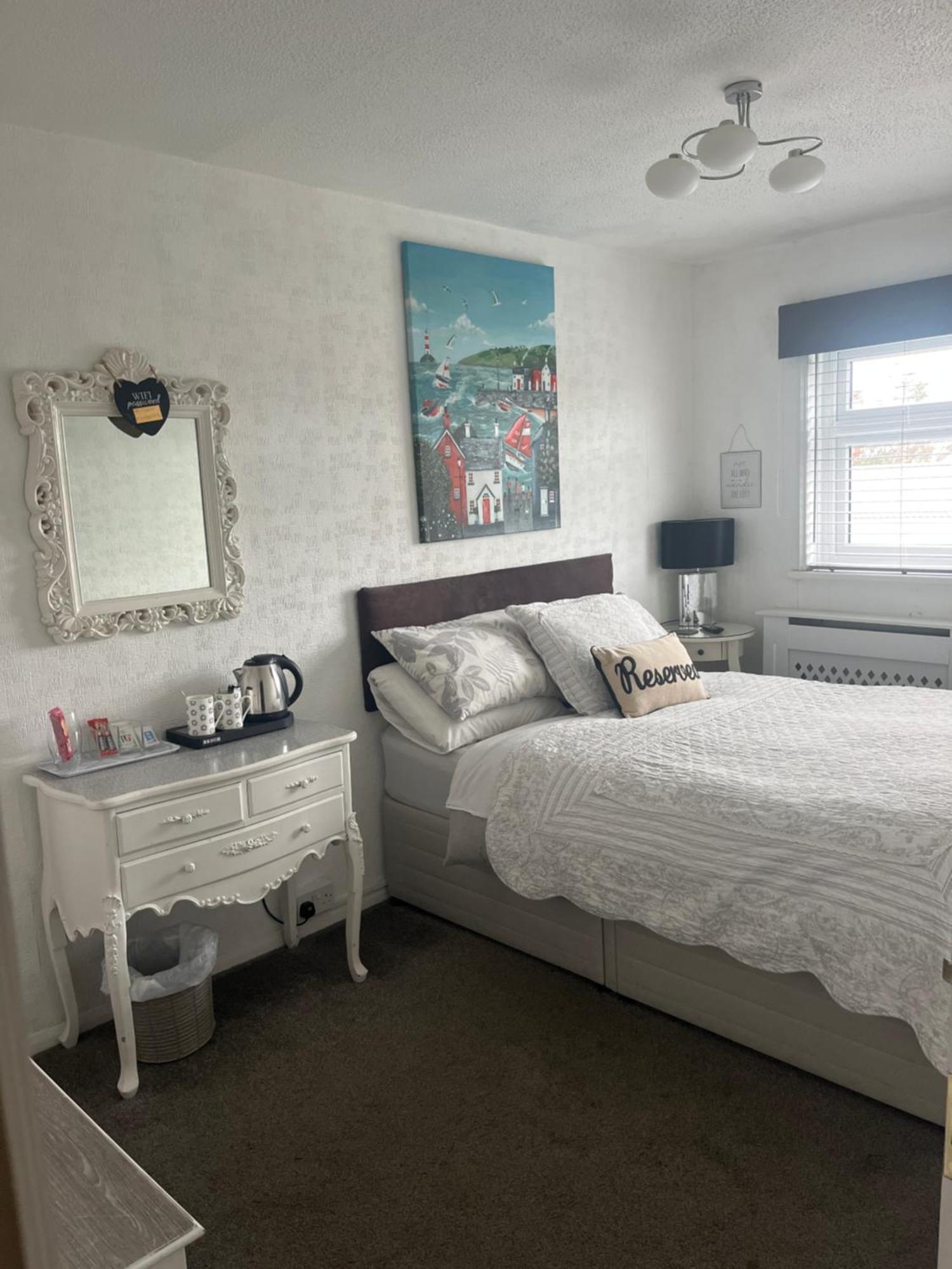 Southend Airport Bed & Breakfast Rochford Bagian luar foto