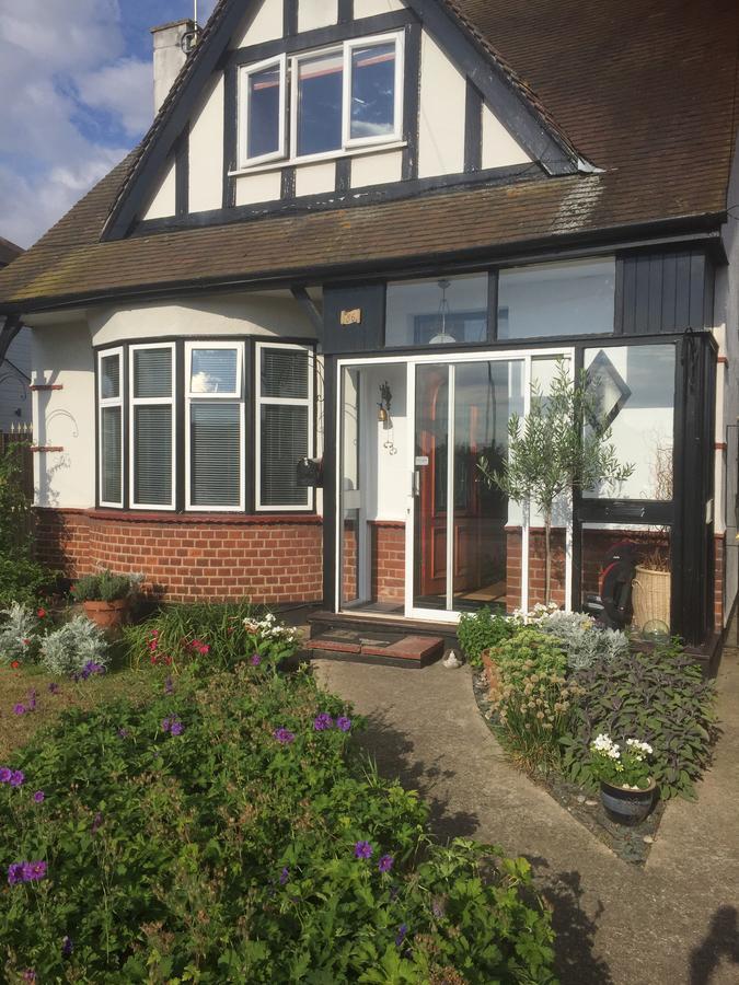 Southend Airport Bed & Breakfast Rochford Bagian luar foto